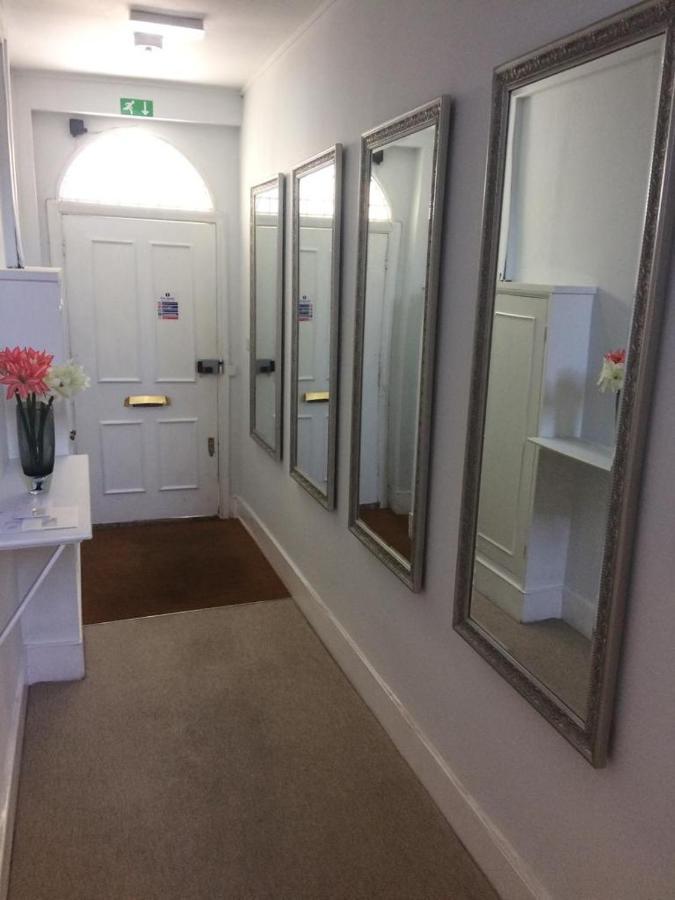 Notting Hill Charm -Sleeps 5 - Urban Retreat Lägenhet London Exteriör bild
