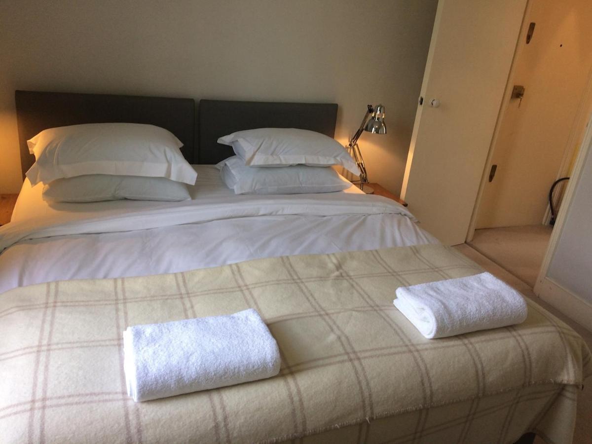 Notting Hill Charm -Sleeps 5 - Urban Retreat Lägenhet London Exteriör bild