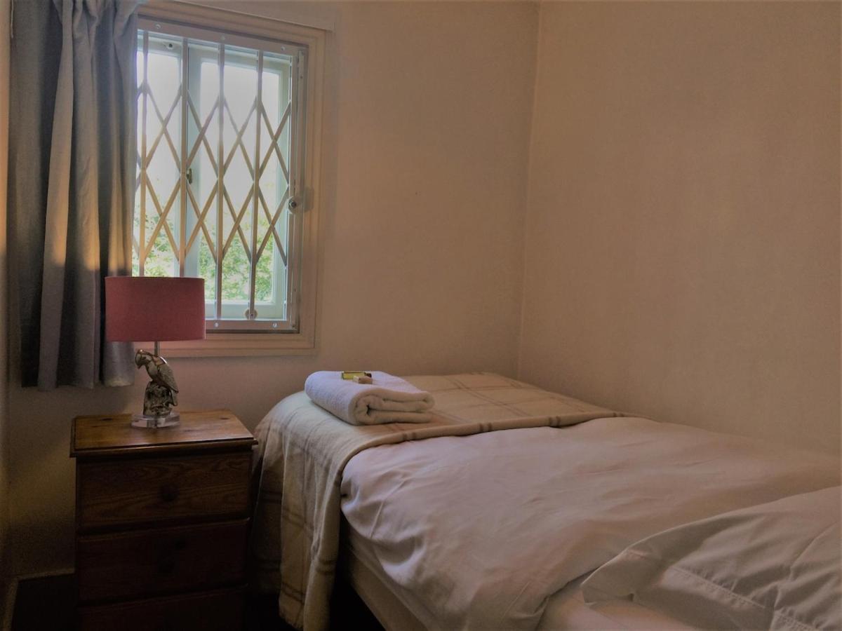 Notting Hill Charm -Sleeps 5 - Urban Retreat Lägenhet London Exteriör bild