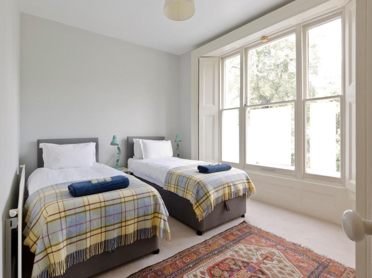 Notting Hill Charm -Sleeps 5 - Urban Retreat Lägenhet London Exteriör bild