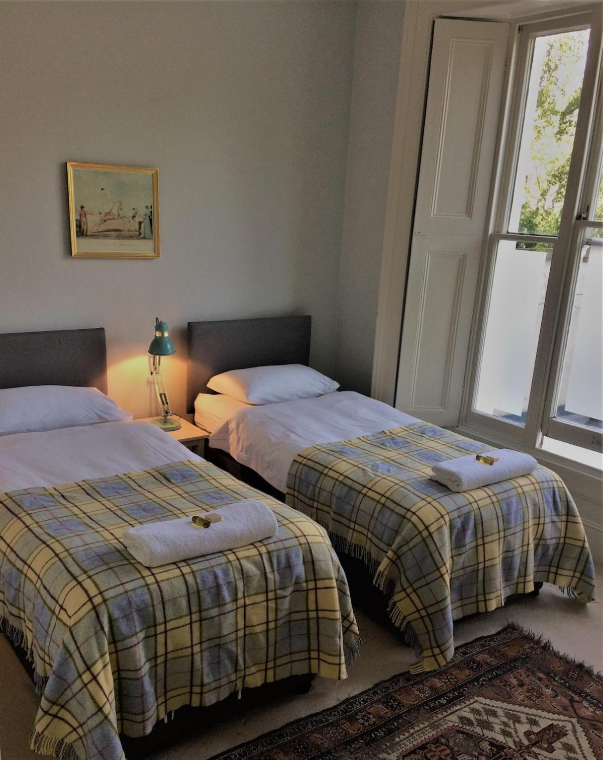 Notting Hill Charm -Sleeps 5 - Urban Retreat Lägenhet London Exteriör bild