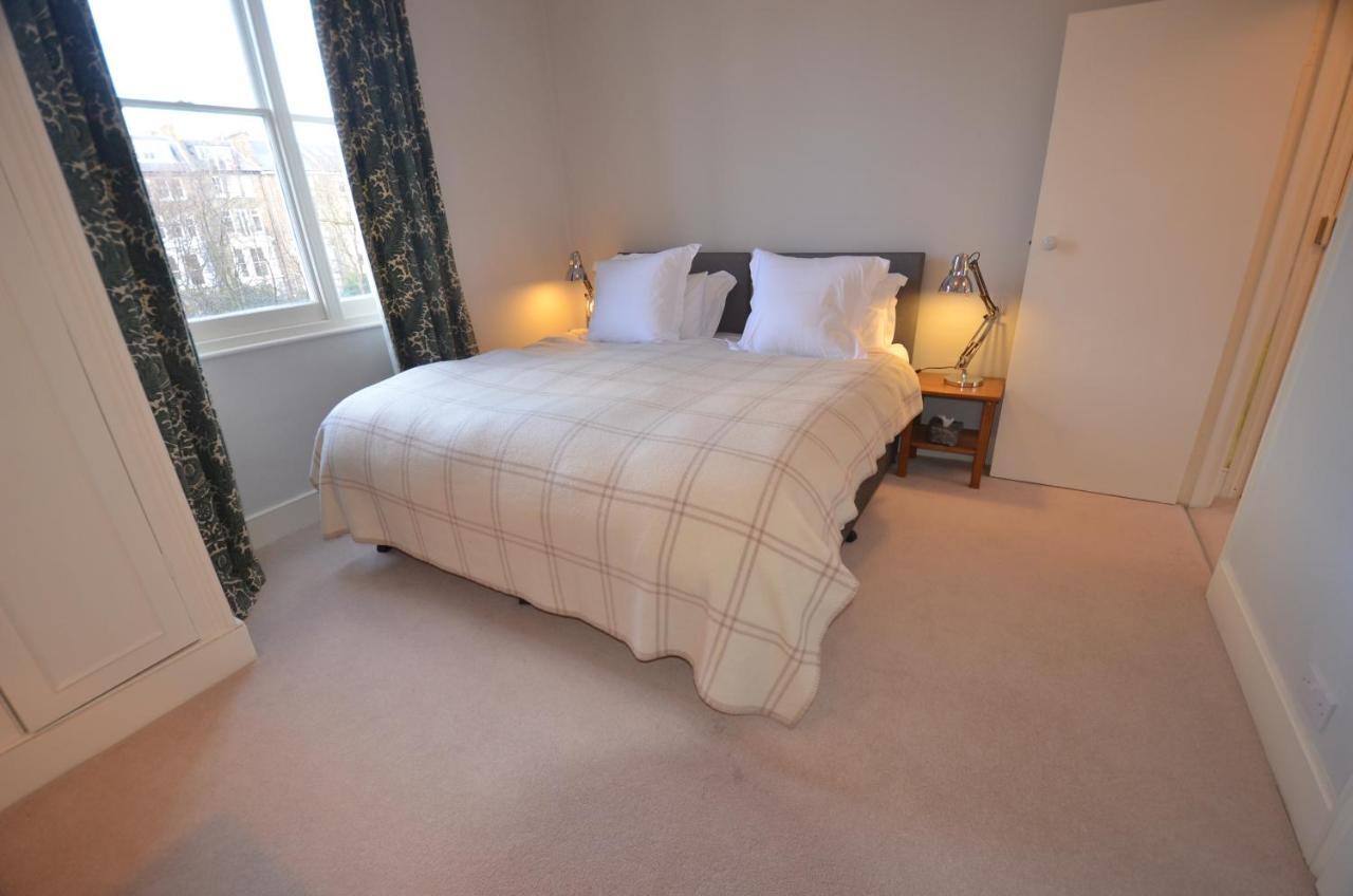 Notting Hill Charm -Sleeps 5 - Urban Retreat Lägenhet London Exteriör bild
